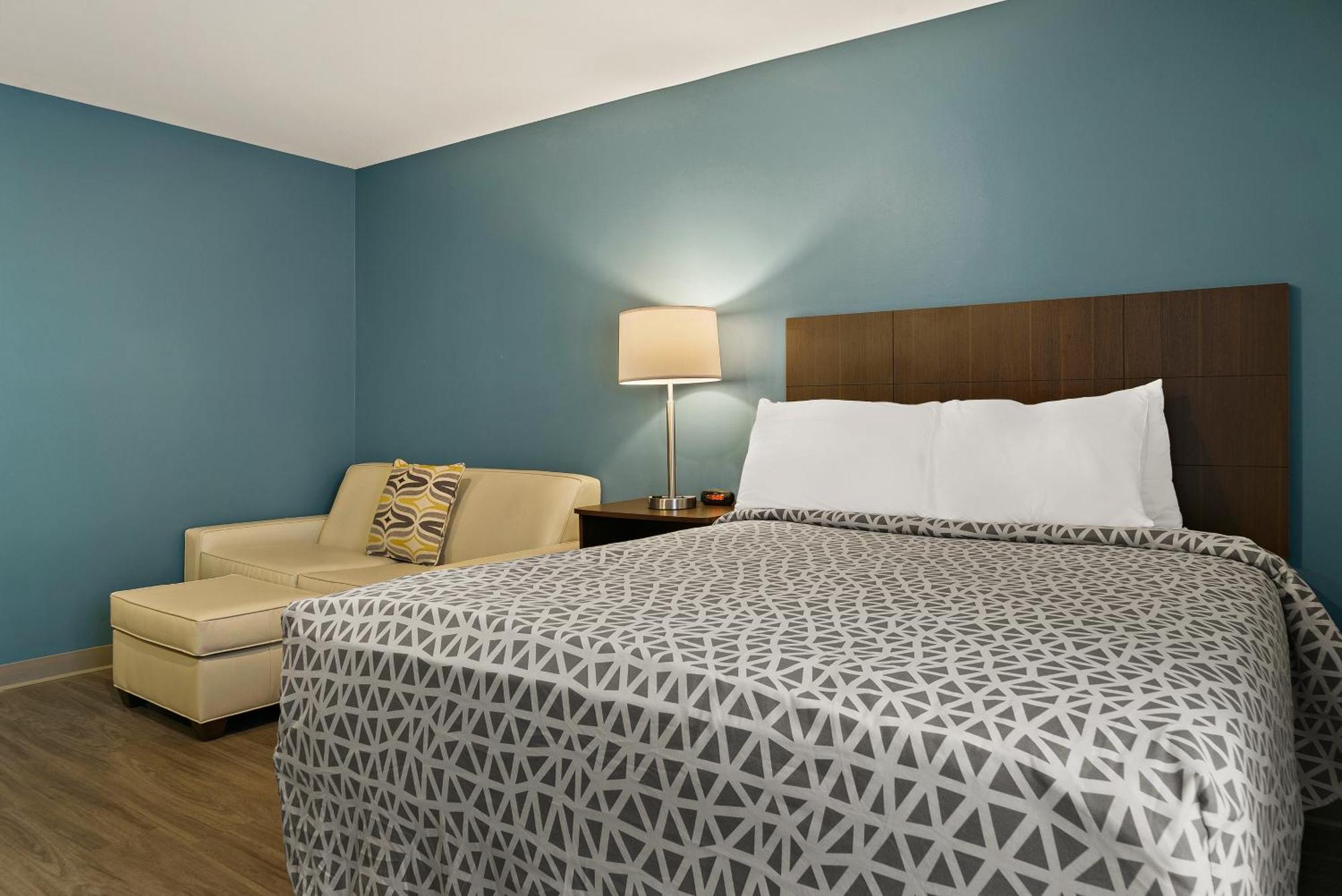 Woodspring Suites Winston-Salem Near Hanes Mall מראה חיצוני תמונה